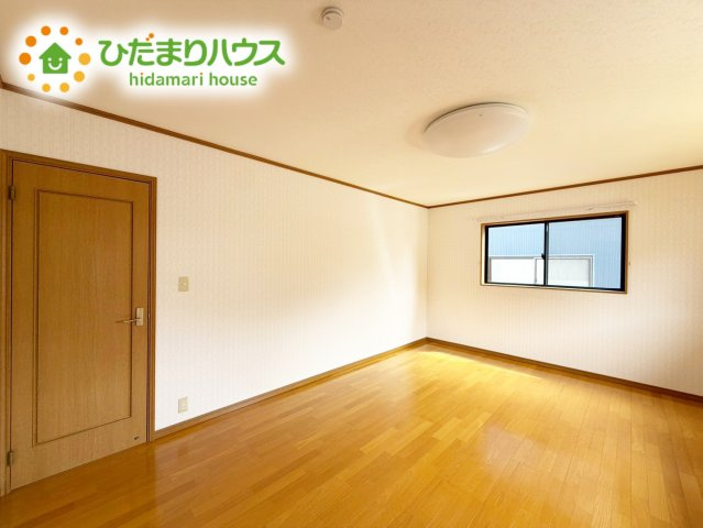 いわき市泉町黒須野字早稲田　中古戸建の洋室