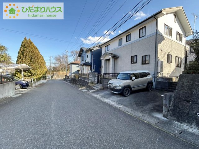 いわき市泉町黒須野字早稲田　中古戸建の前面道路含む現地写真