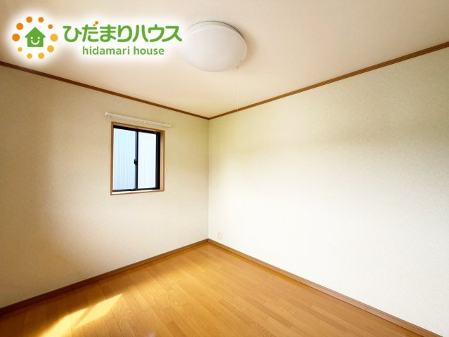 いわき市泉町黒須野字早稲田　中古戸建の洋室