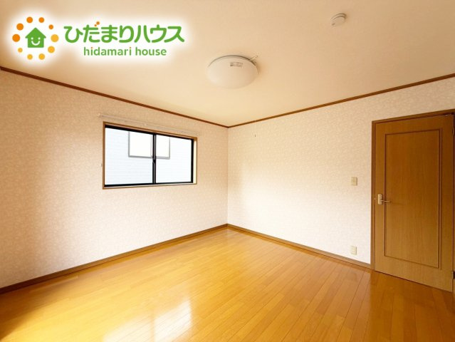 いわき市泉町黒須野字早稲田　中古戸建の洋室