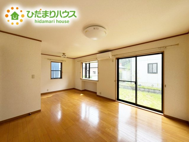 いわき市泉町黒須野字早稲田　中古戸建の居間・リビング