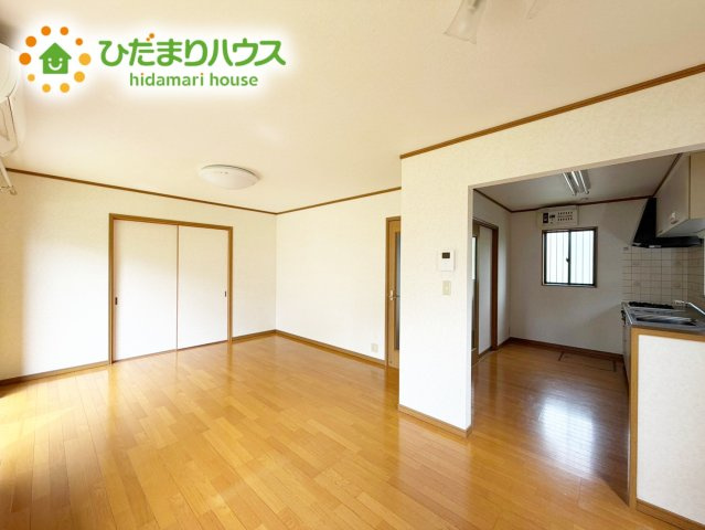 いわき市泉町黒須野字早稲田　中古戸建の居間・リビング