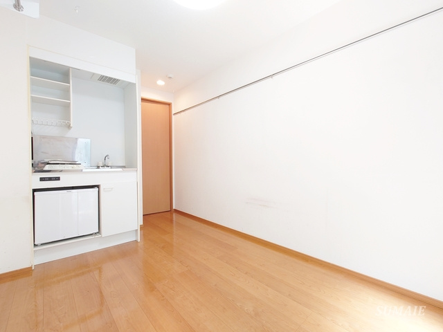 赤羽ベースの寝室|窓側からのアングルです☆