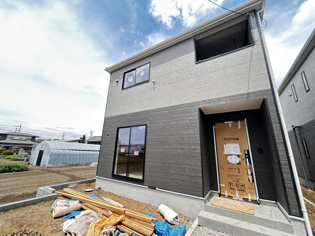【Cradle garden】小山市喜沢 第8 全3棟の外観|〇2号棟〇
3LDK+パントリー+カースペース2台
間もなく完成します！
収納たっぷり＆水回り集中型間取で生活動線がすっきりします☆
※2026年5月撮影