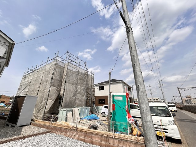 【Cradle garden】小山市喜沢 第8 全3棟の前面道路含む現地写真|〇分譲地〇
それぞれ個性あふれる内装カラー＆間取りをご用意しております♪
完成前からすでにご成約棟が出ていますので、ご検討中の方はお早めにご連絡ください！
※2026年4月撮影