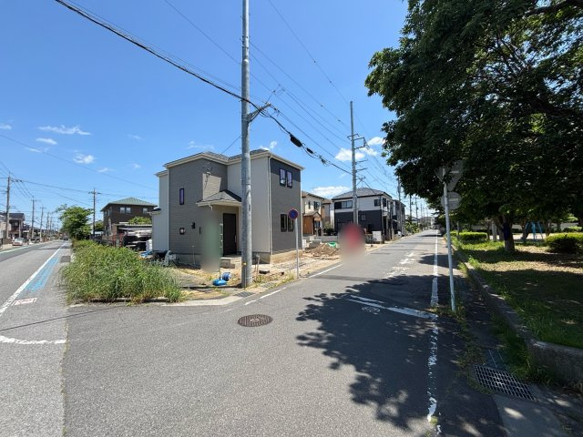 【前面道路含む現地写真】の画像
