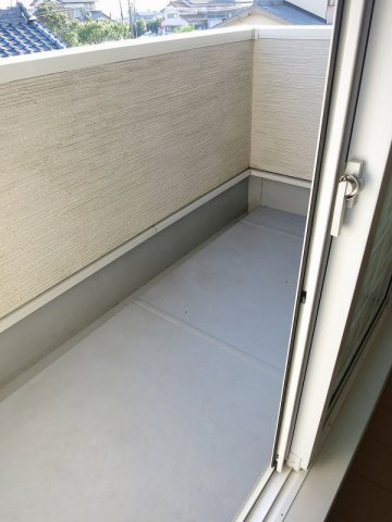 プリムラⅡ　　刈谷市近郊の賃貸はクラスホーム刈谷店のバルコニー|外からの目が気にならないバルコニーで洗濯物が干せます
