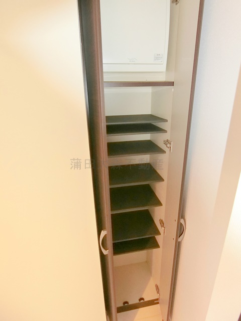 Amavel羽田空港の収納|玄関収納