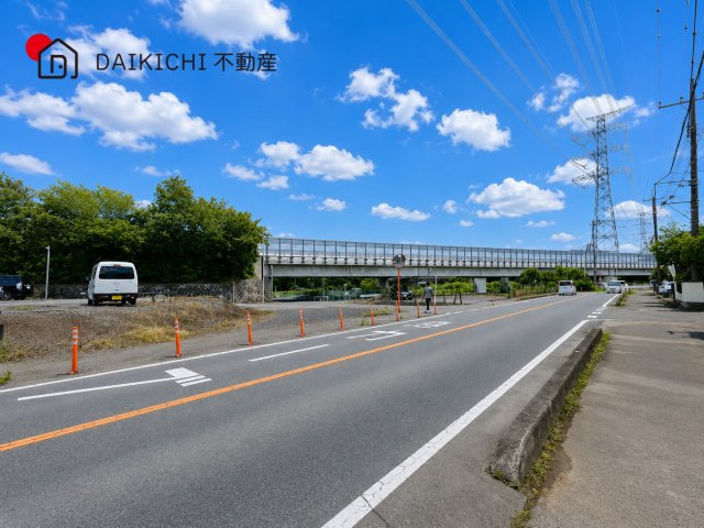 【前面道路含む現地写真】 | 鶴ヶ島市富士見第1　クレイドルガーデン　新築戸建　全1棟　1号棟