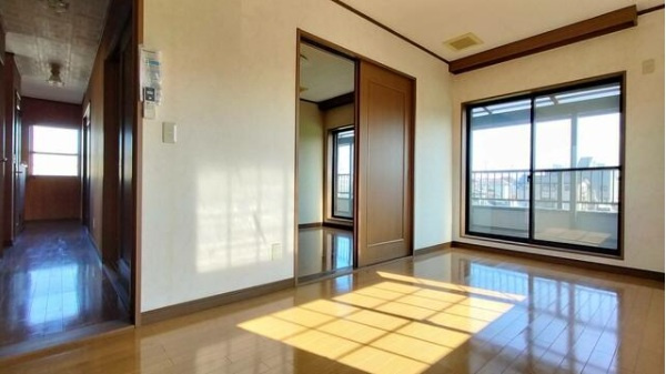 熊谷市上川上　中古住宅（土地68坪超！建物39坪超！）の洋室