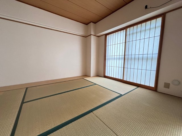 約6帖、2017年11月に畳の表替え実施