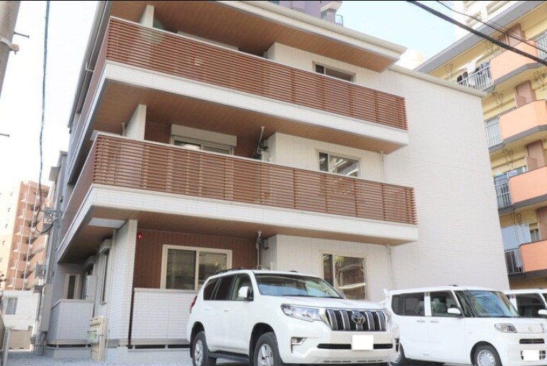 PREMILIFE新町の外観