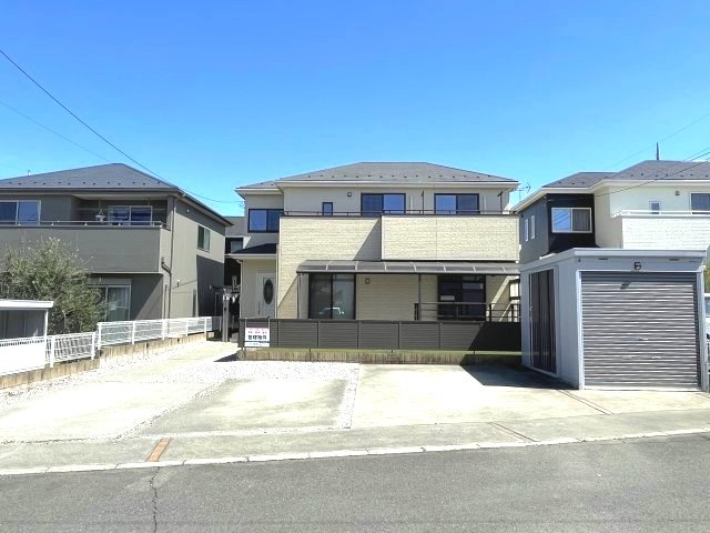 藤岡市小林　中古2200