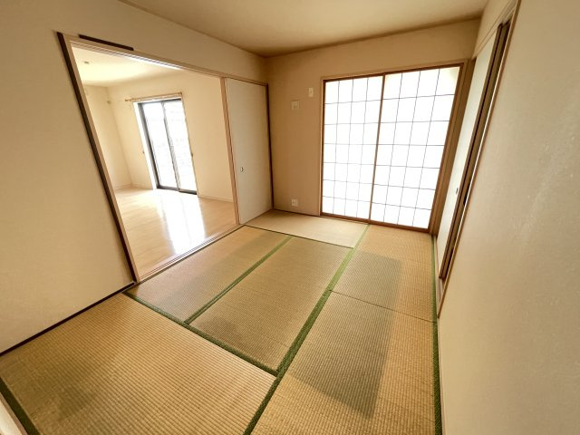 藤岡市小林　中古2100の和室