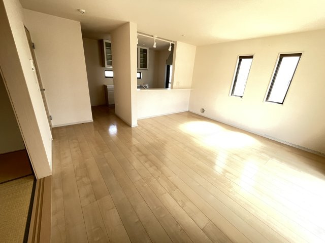 藤岡市小林　中古2100の居間・リビング