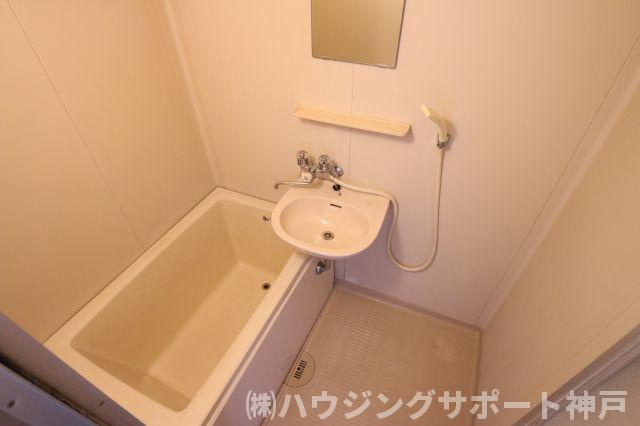 メゾン長尾の浴室