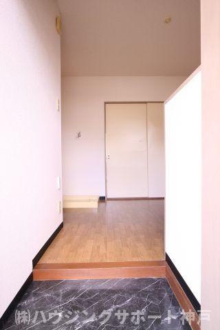 メゾン長尾の玄関