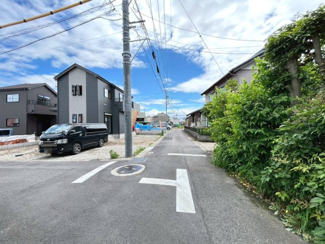 ハートフルタウン　一宮市萩原町高松　全3区画分譲の前面道路含む現地写真|■前面道路　■ヤマダ不動産　株式会社リライフ　
■夢のマイホーム購入をフルサポートします！