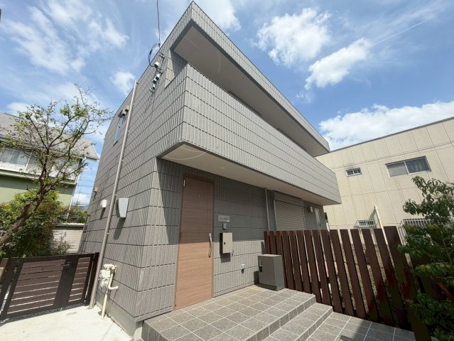 メゾン喜多見　戸建の外観|ＺＥＨ対応の旭化成ヘーベルハウス