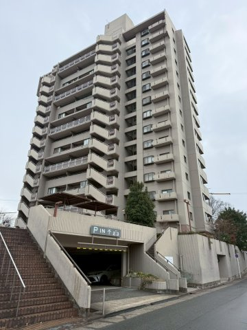 星和神宮東コーポラスＳ棟の外観