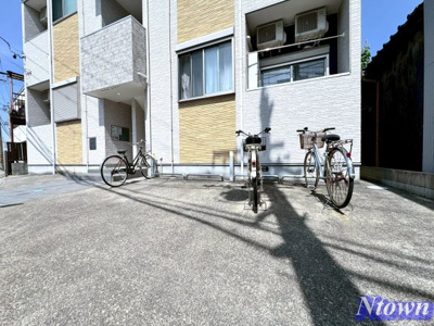 【駐車場】 | ハーモニーテラス白子町 | 駐車場があるので、車を買う予定の方も安心です