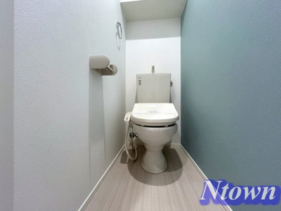 【トイレ】 | ハーモニーテラス白子町 | 落ち着いた色調のトイレです
