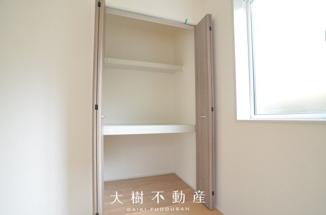 【和室】 | 綾瀬市上土棚南4丁目 新築戸建て 全1棟【仲介手数料無料】 | 1階　和室（4.5帖）クローゼット