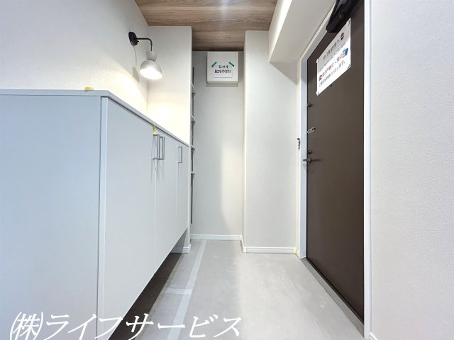 【玄関】 | ファミールハイツ北大阪４号棟 | 玄関／シューズボックス有