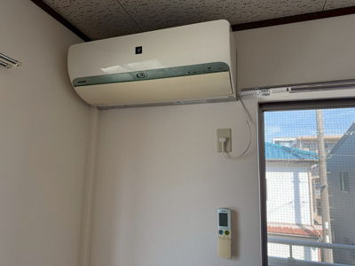 【設備】 | グレースレジデンス | 暑い夏や寒い冬に大活躍！ダイニングキッチンにあるエアコンです☆冷暖房完備で1年中快適に過ごせます♪