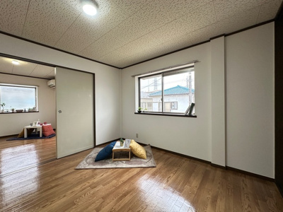 【洋室】 | グレースレジデンス | 東向き洋室7.5帖☆ダイニングキッチンから繋がるお部屋です♪ベッドを置いて寝室にするのもオススメです☆