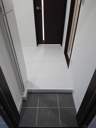 エスタシア南千住の玄関