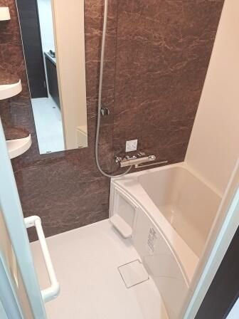 エスタシア南千住の浴室