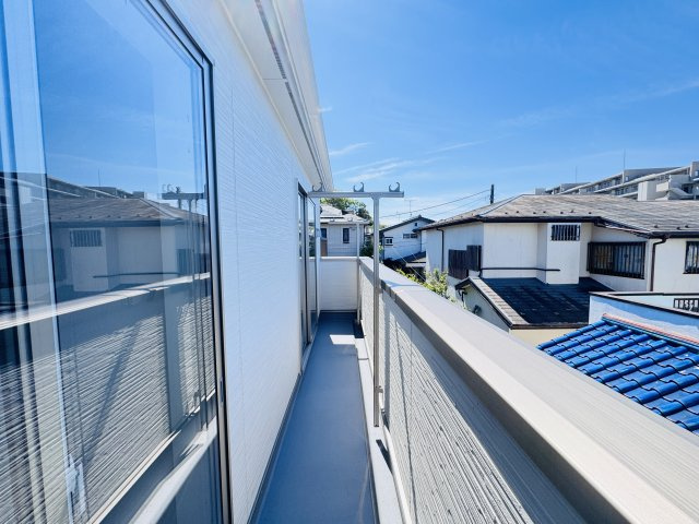 柏市戸張新築戸建（戸張第８）のバルコニー|南西向きワイドバルコニー・日当たり良好♪