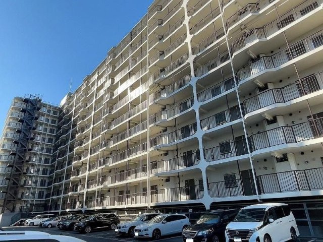 横浜スカイハイツの外観