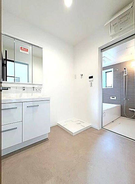 Ｇ＋ＣＯＬＯＲ木田Ａの洗面所