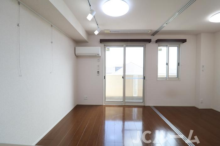 レジデンシィズ 東城 EASTの居間・リビング