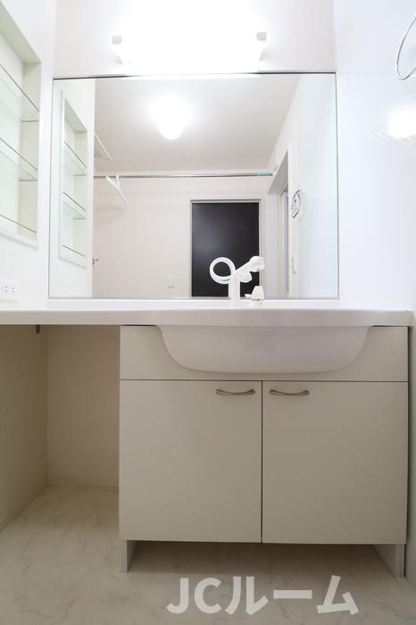 レジデンシィズ 東城 EASTのキッチン