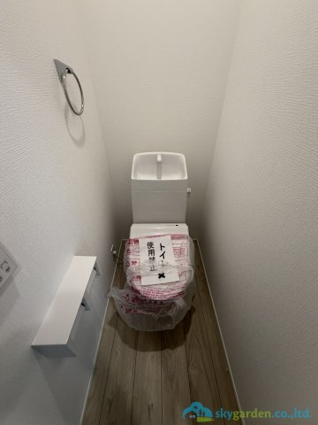 伊勢原市白根　新築戸建　全2棟2号棟のトイレ