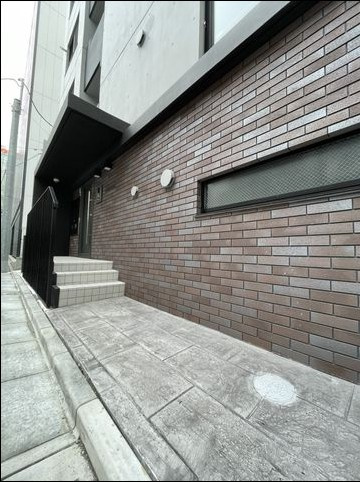 【エントランス】