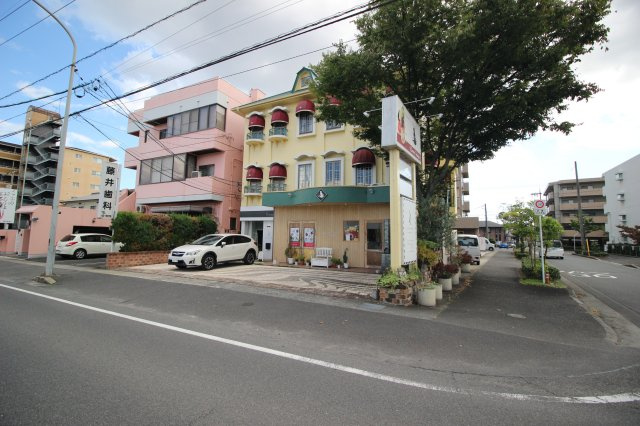 林ビル2階北号室の駐車場