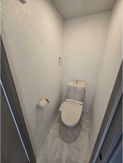 【トイレ】 | リブフラット | 落ち着いた色調のトイレです♪