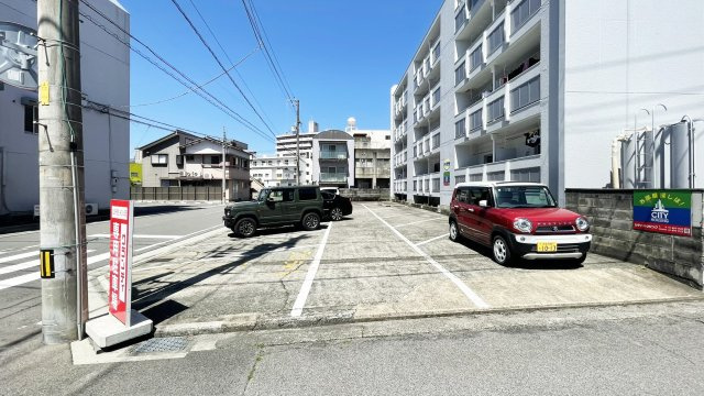 第二木村マンションの駐車場