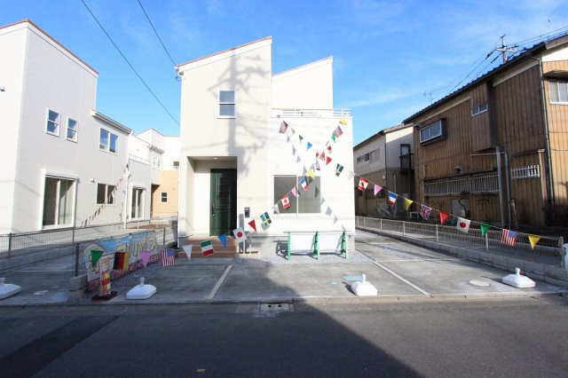 八潮市　鶴ケ曽根　　中古戸建