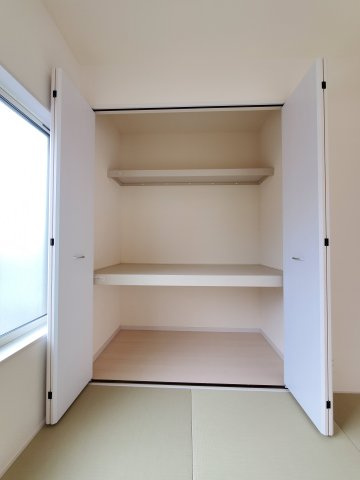 八潮市　鶴ケ曽根　　中古戸建の収納|小物を収納するのに便利です