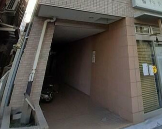グレースコート白鷺坂のエントランス