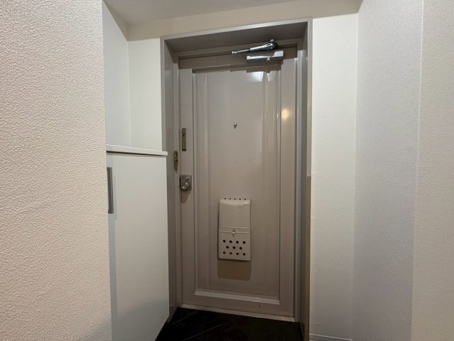 シティパーク菱屋西の玄関