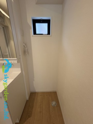 鎌倉市梶原２期　新築戸建　全２棟１号棟のランドリースペース
