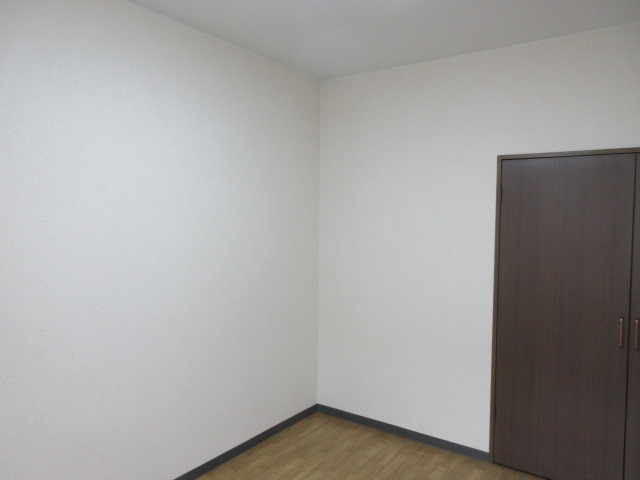 クレアコートの洋室