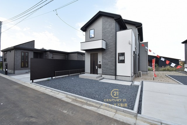 ケイアイフィット　日立市東大沼町　11期 　2の駐車場|新築戸建てを購入する際、庭付き、駐車場付きは大変魅力的です。十分な駐車スペースがあれば、ご家族様それぞれが車をご所有の場合や来客の際も安心です。