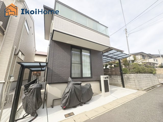 神戸市西区学園東町３丁目　中古戸建のエントランス|●年中無休：当日予約可●小中学校や公園、駅、商業施設も徒歩10分圏内でとても便利な環境です！